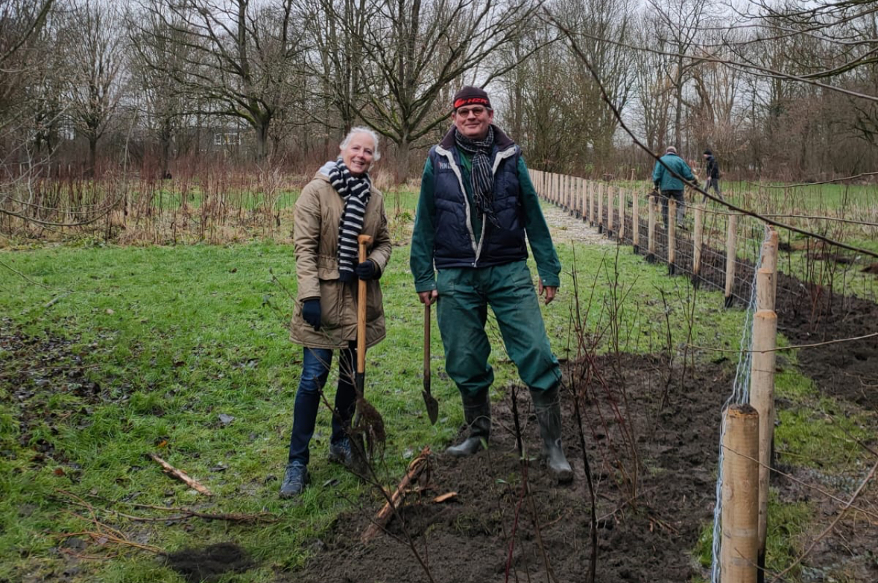 Vrienden Park de Meet Hondenspeeltuin Aanleg 03